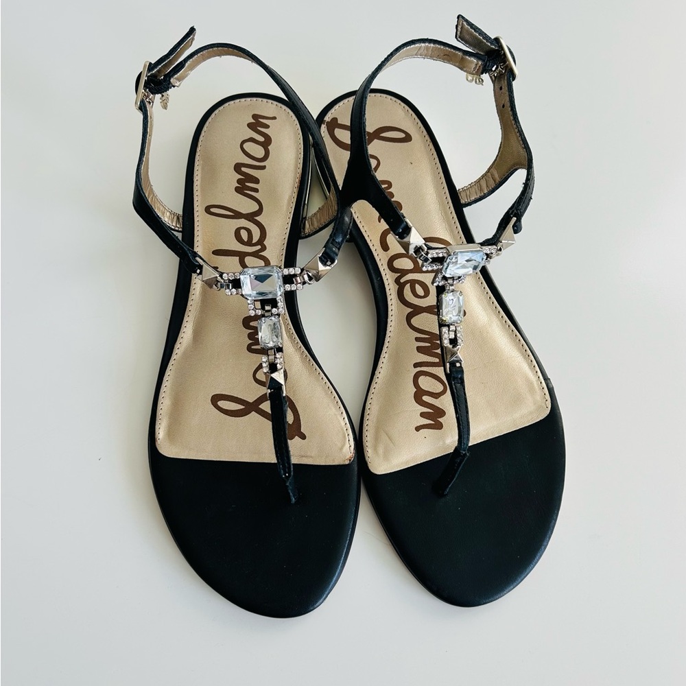 NWOT Sam Edelman Dawn Crystal Embellished Thong Style Sandal in Black, Size 8.5M